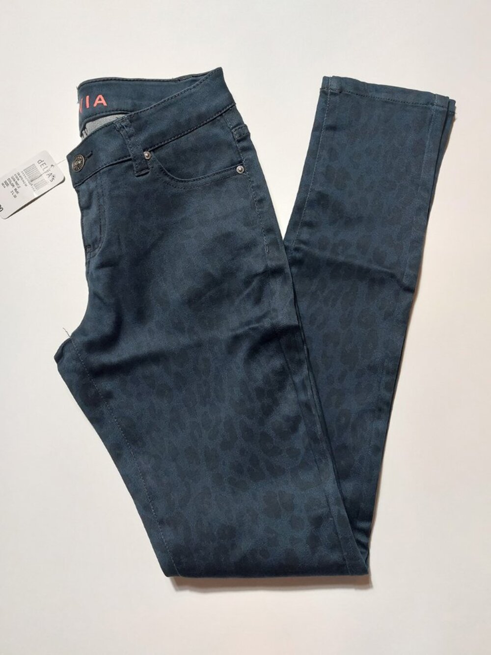 NWT dELiA*s Low Rise Cheetah Print Jeggings